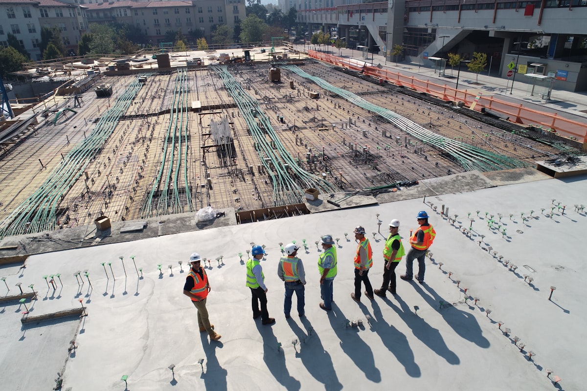 Arbeitsschutz Experte auf Baustelle